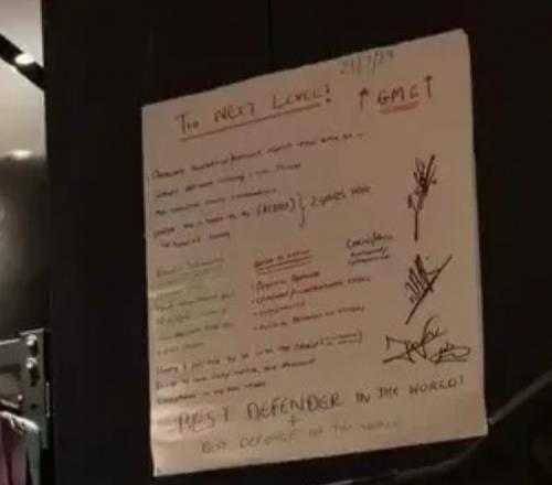 加布里埃尔家中贴励志语录：“世界最佳后卫